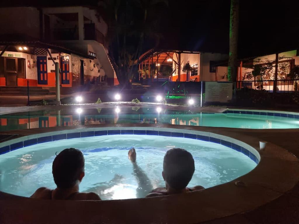 פואבלו טפאו Hotel Mi Monaco מראה חיצוני תמונה